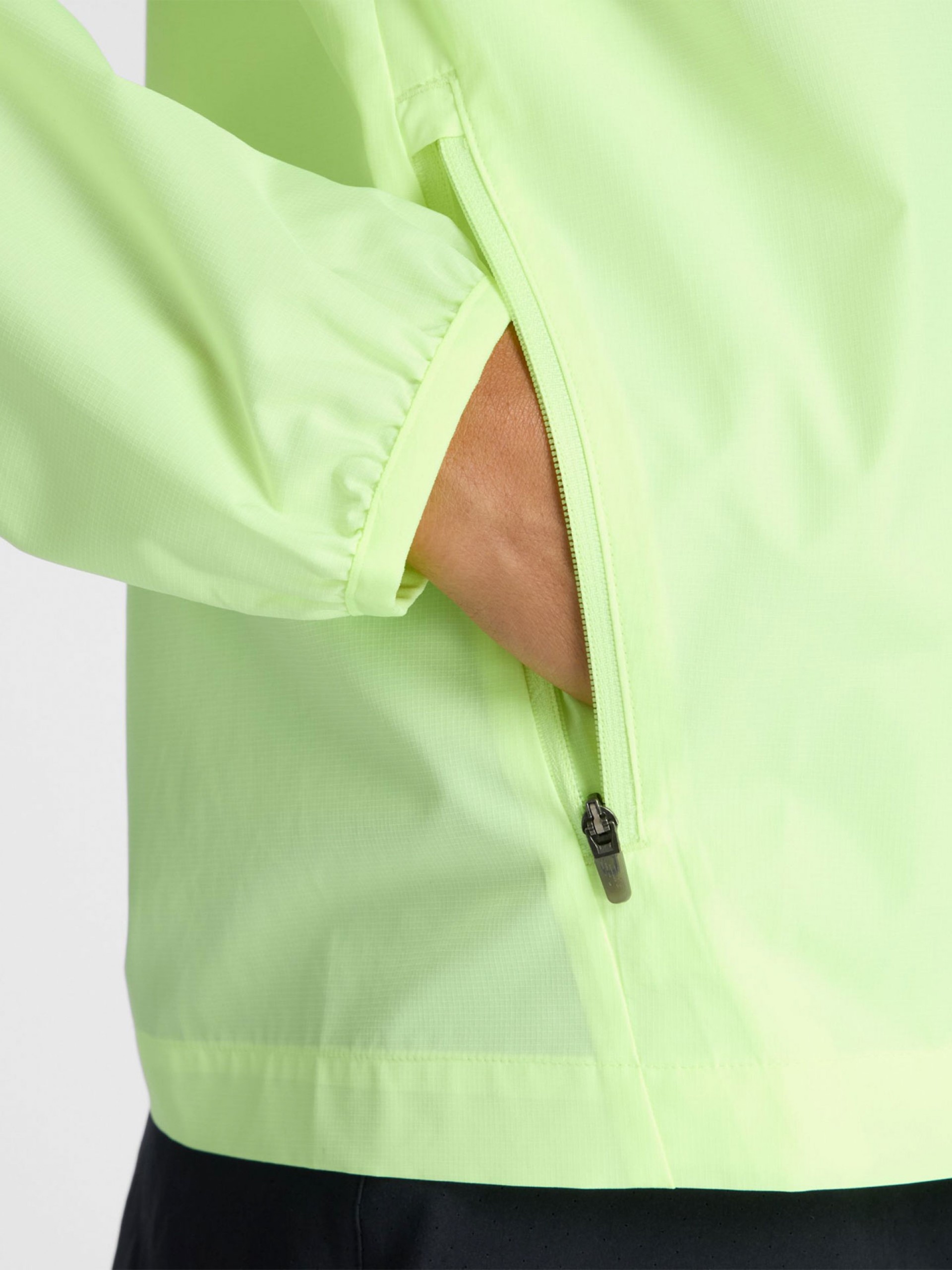 Chaqueta de Running New Balance Sport Essentials Maratón Valencia Verde