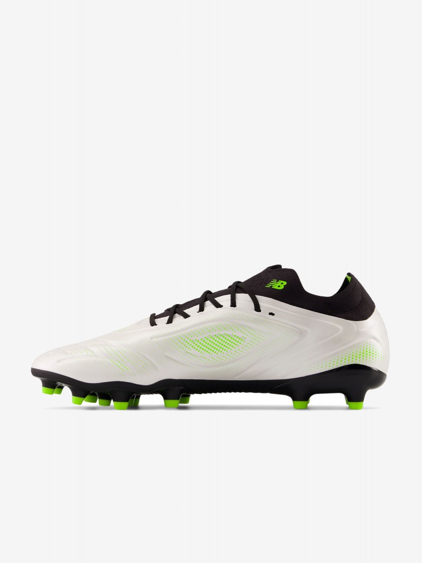 New Balance Tekela Pro Low Laced V5 MG Football Boots New Balance Tekela Pro Low Laced V5 MG Football Boots