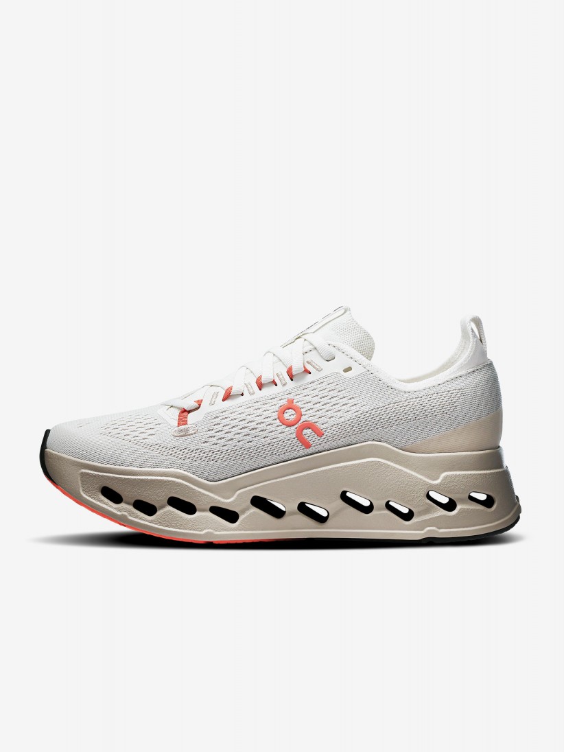 Zapatillas de Running On Running Cloudsurfer Max Blancas y Salmón W Zapatillas de Running On Running Cloudsurfer Max Blancas y Salmón W