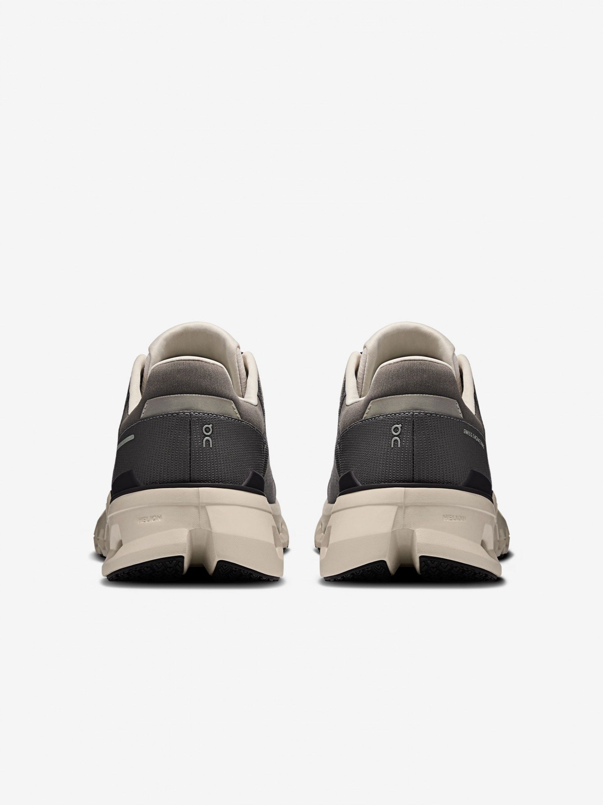 Zapatillas On Running Cloudrunner 2 Waterproof Grises