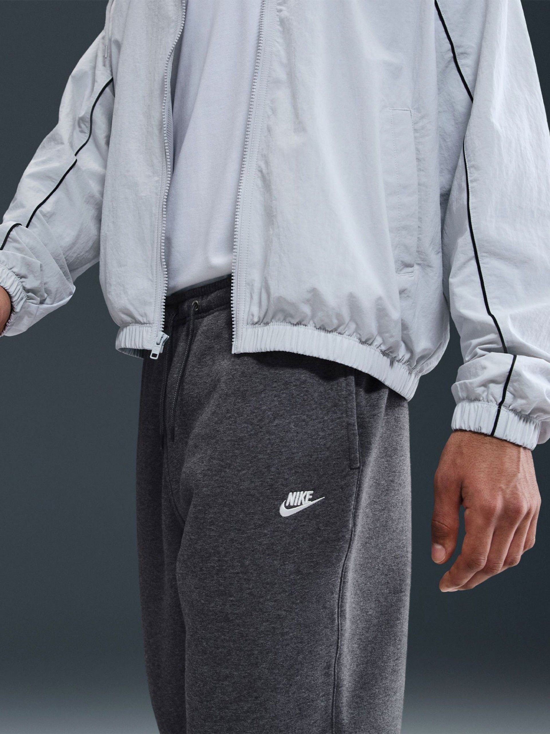 Pantalones Nike Club Joggers Grises Para Hombre