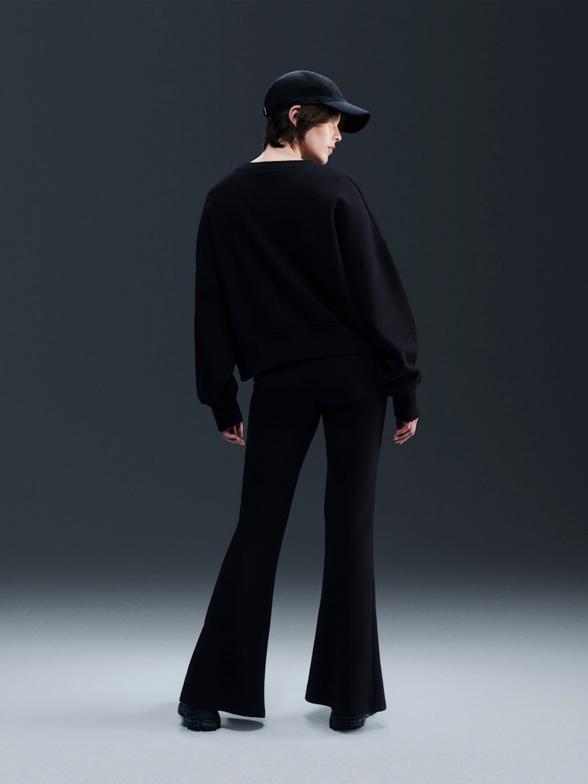 Camisola Nike Sportswear Phoenix Fleece Preta Para Mulher