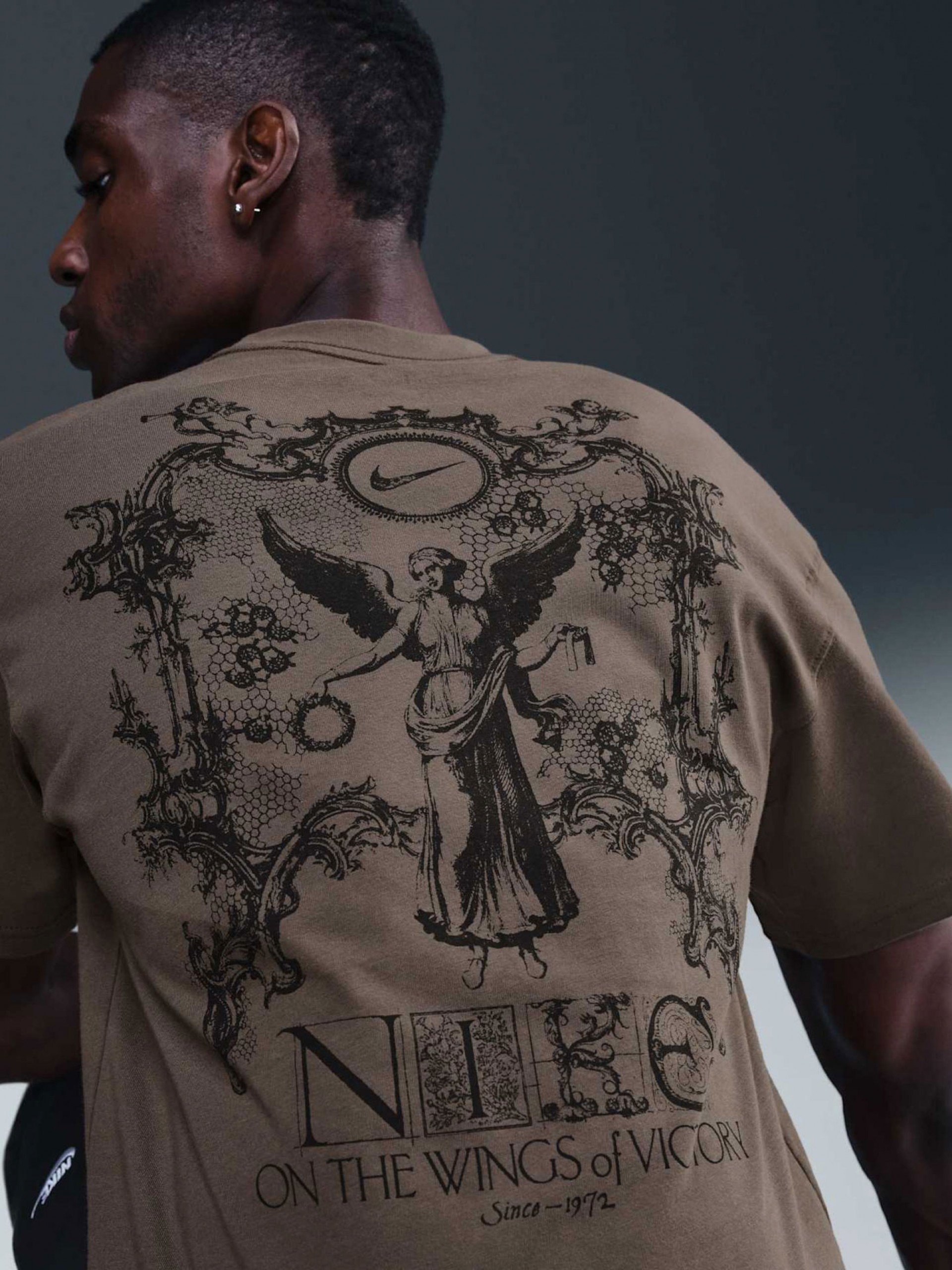 Nike Sportswear Max90 Wings Victory Brown T-shirt For Men