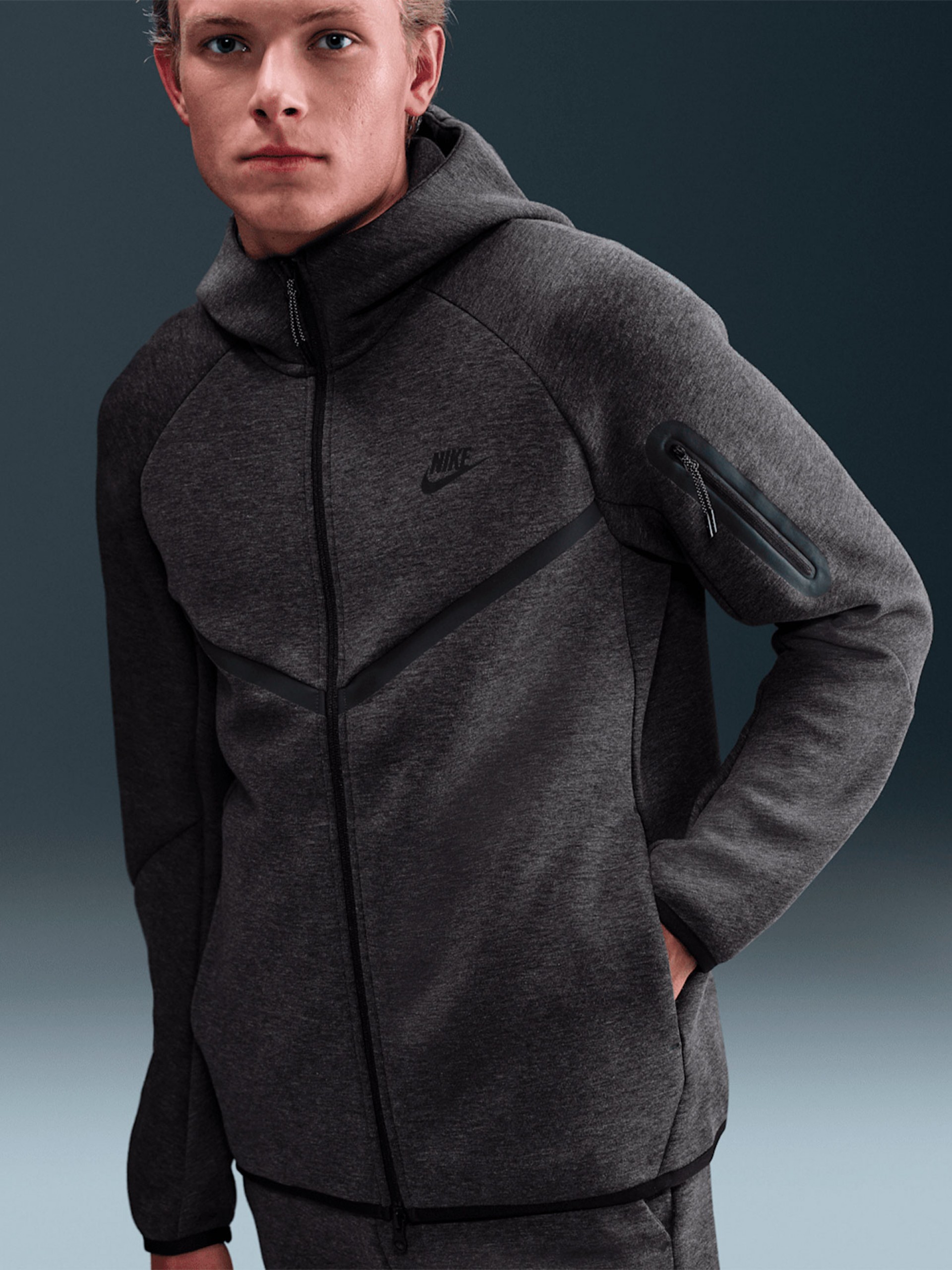 Casaco com Capuz Nike Tech Fleece Windrunner Cinzento e Preto Para Homem