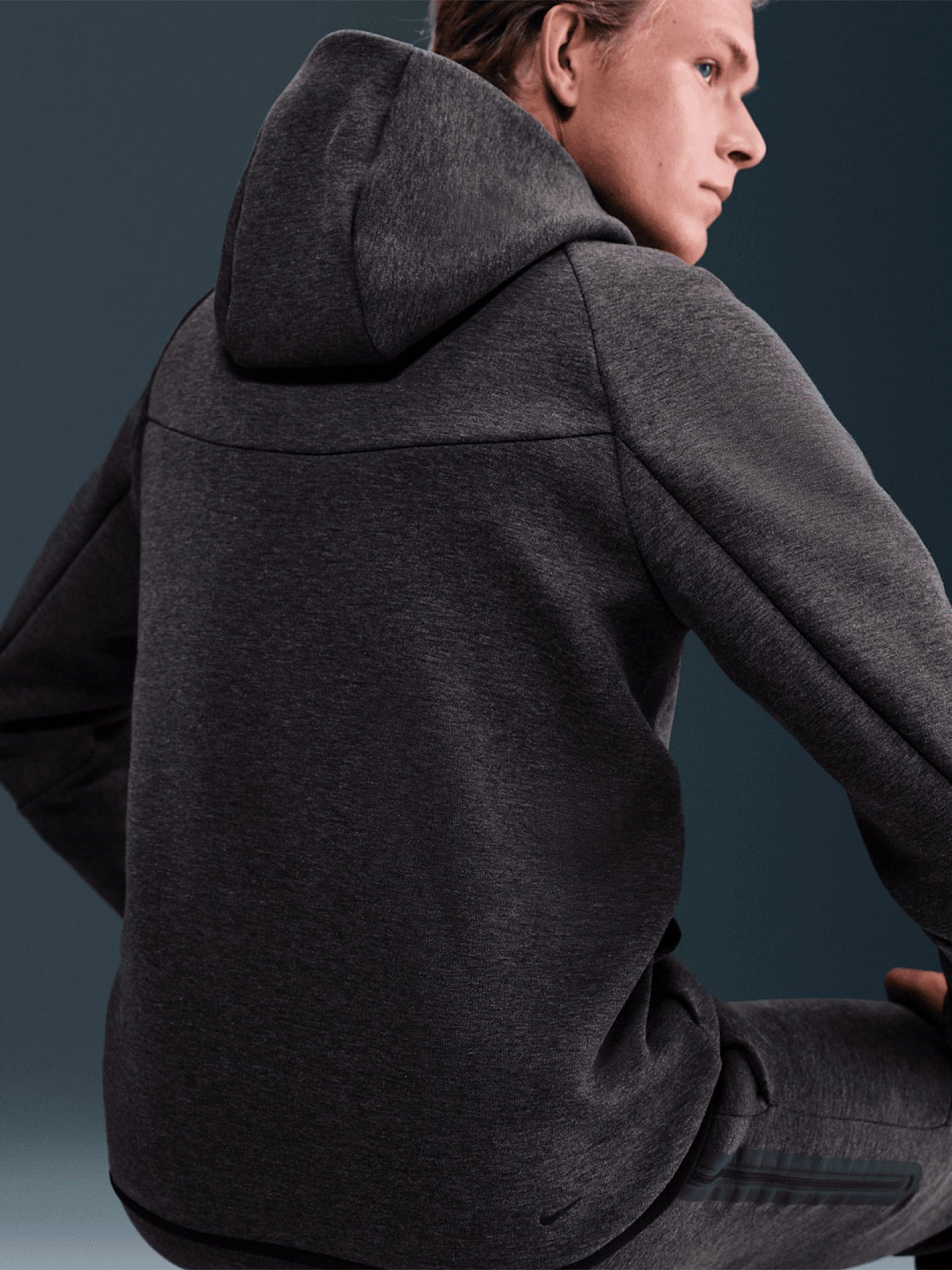 Casaco com Capuz Nike Tech Fleece Windrunner Cinzento e Preto Para Homem