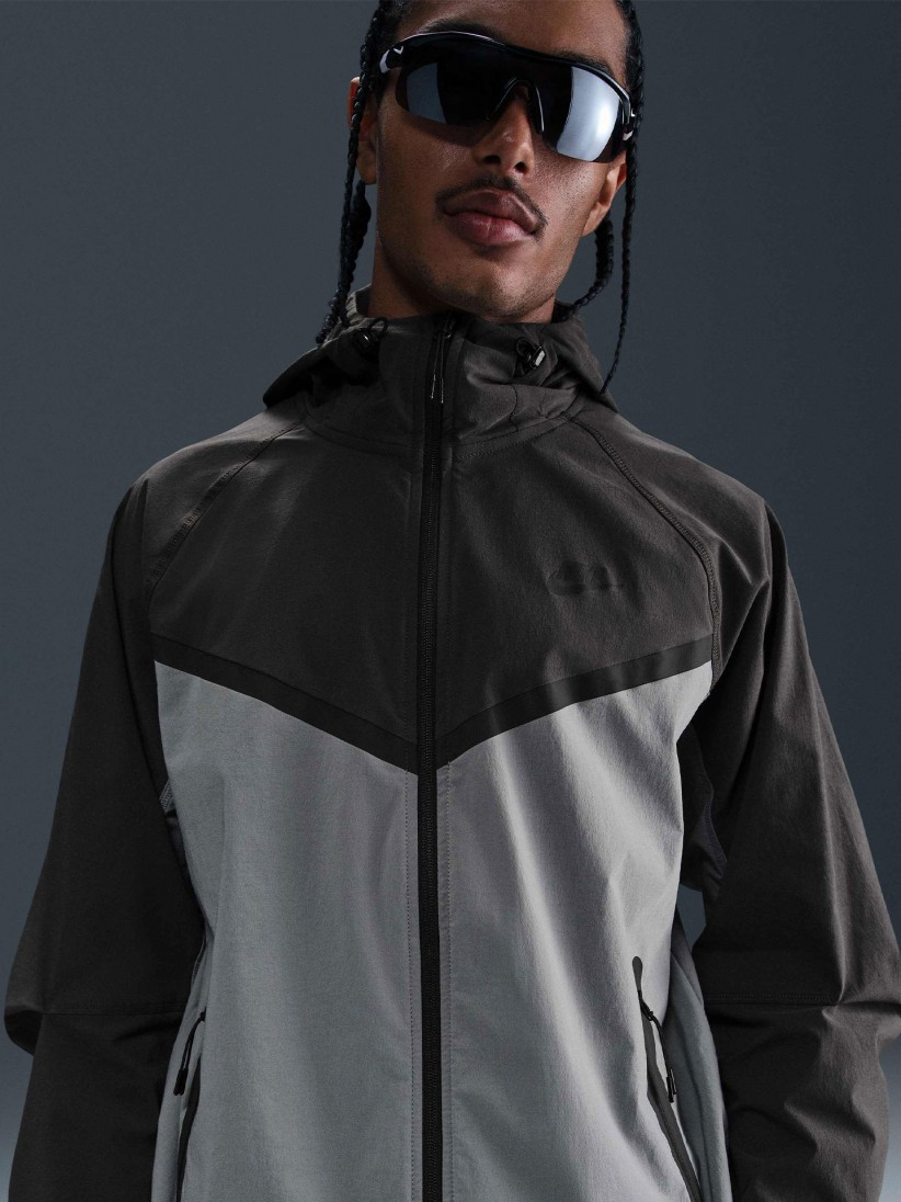 Chaqueta Cortavientos con Capucha Nike Tech Woven Gris Para Hombre