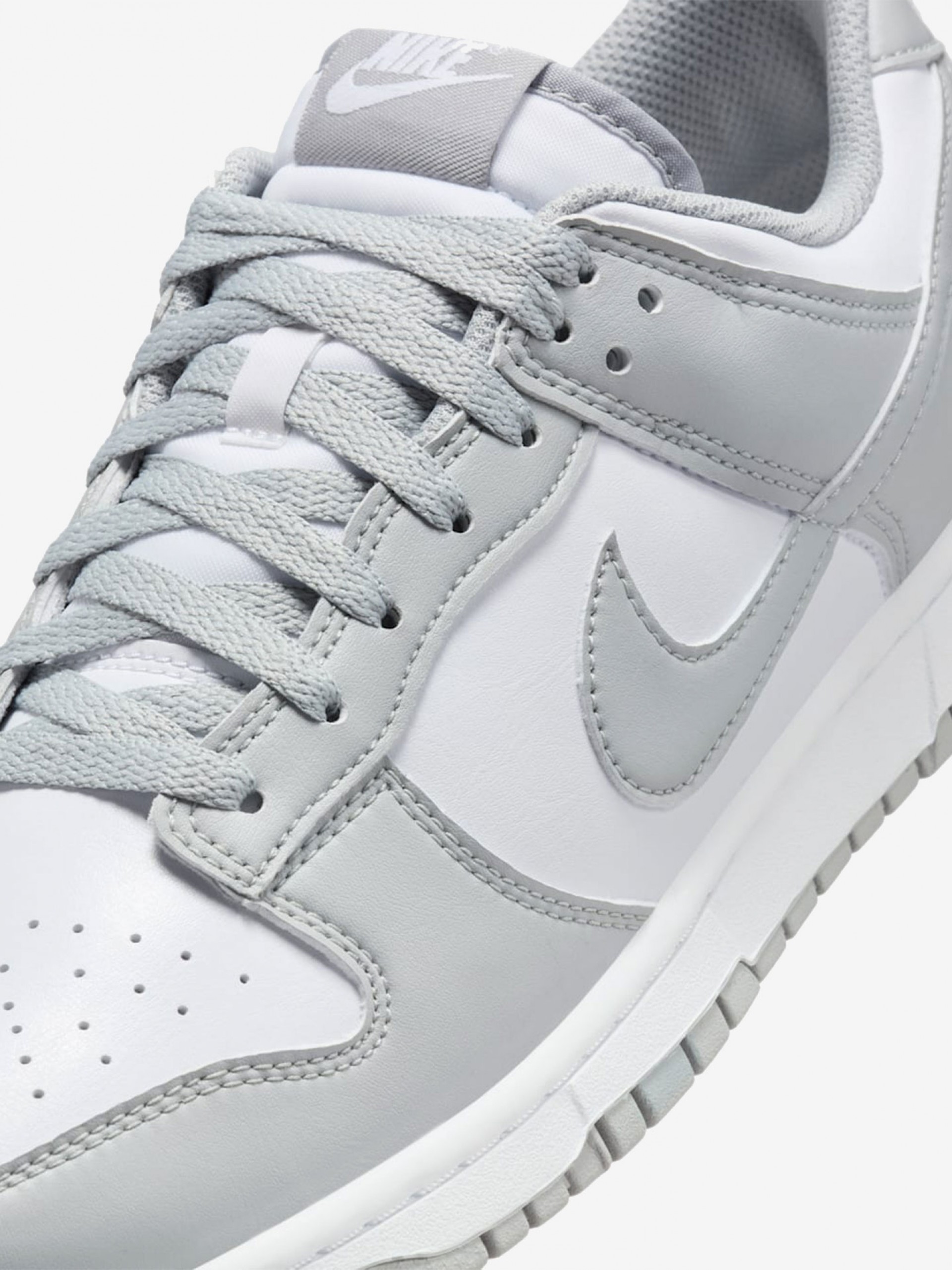 Zapatillas Nike Dunk Low Retro Grises y Blancas