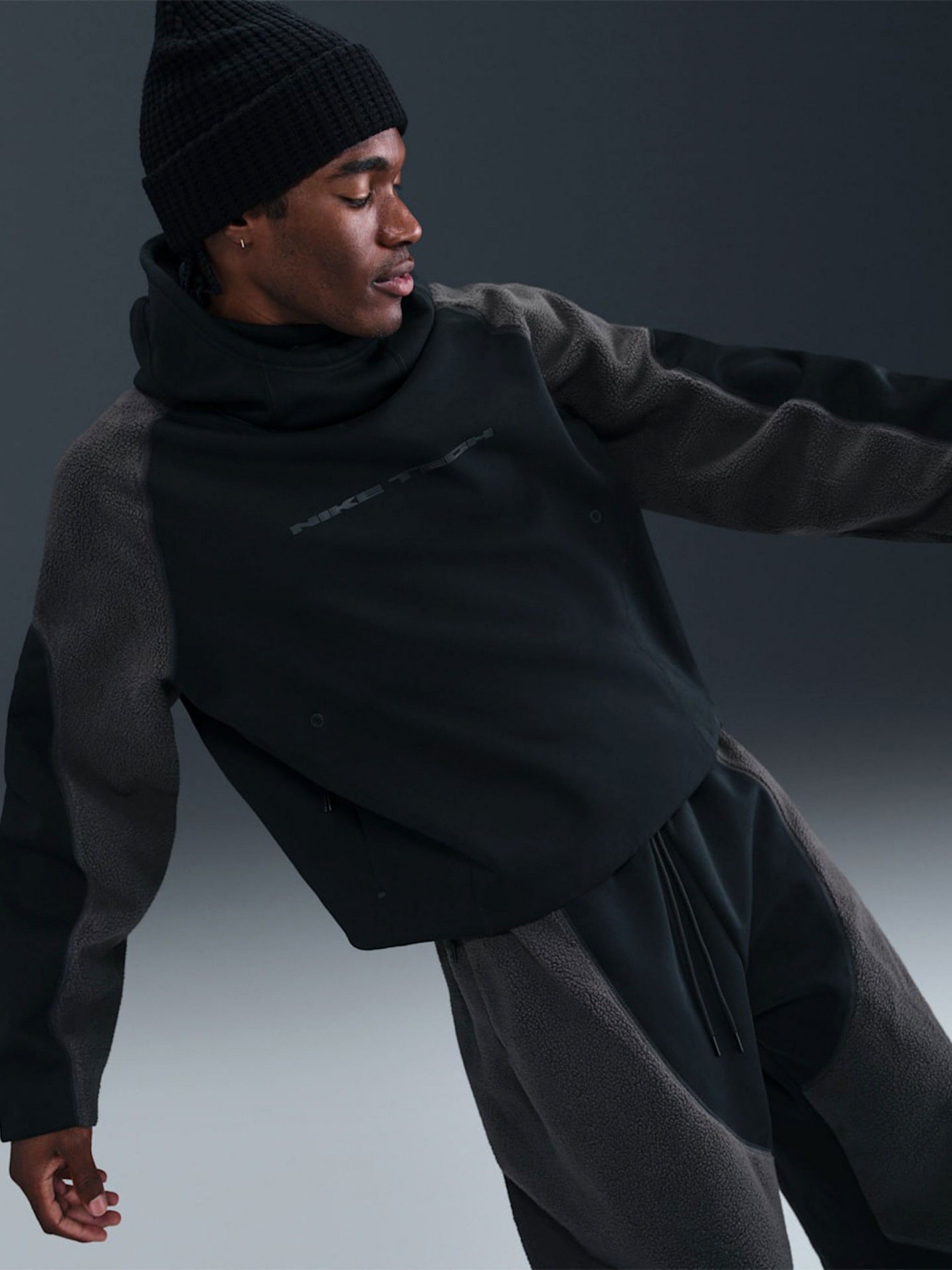 Camisola com Capuz Nike Tech Boreas Preta e Cinzenta Para Homem