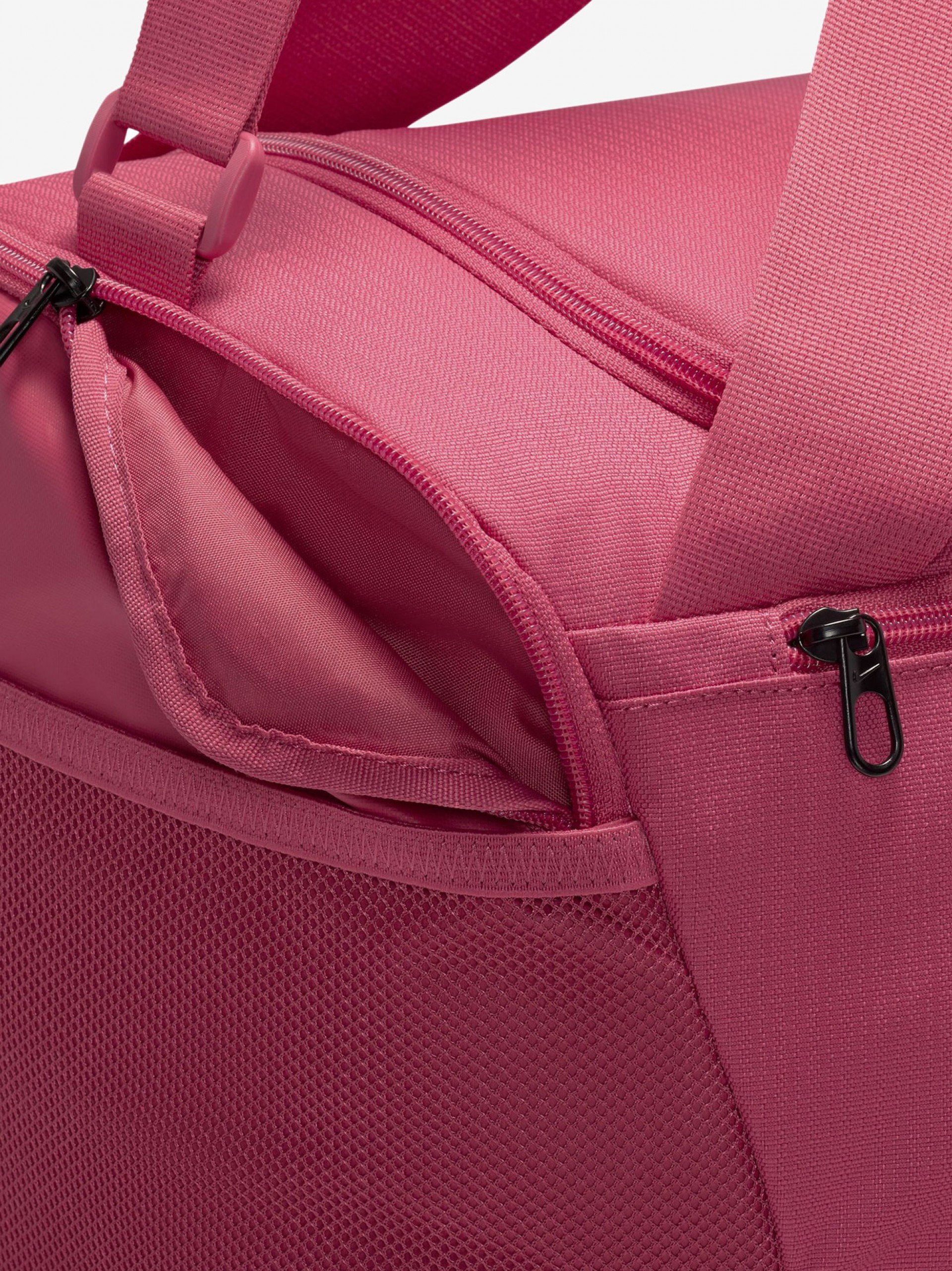 Nike Brasilia 9.5 Small 41L Pink Bag