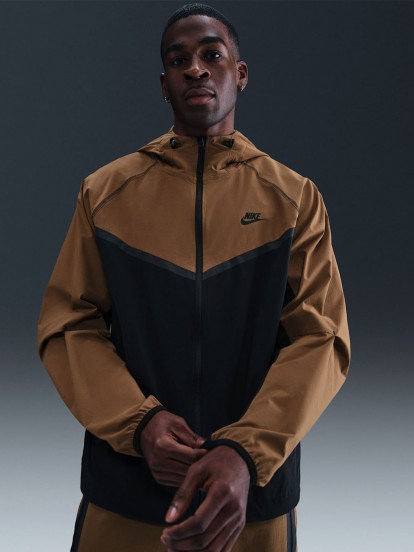 Casaco Corta-Vento com Capuz Nike Tech Woven Camel e Preto Para Homem