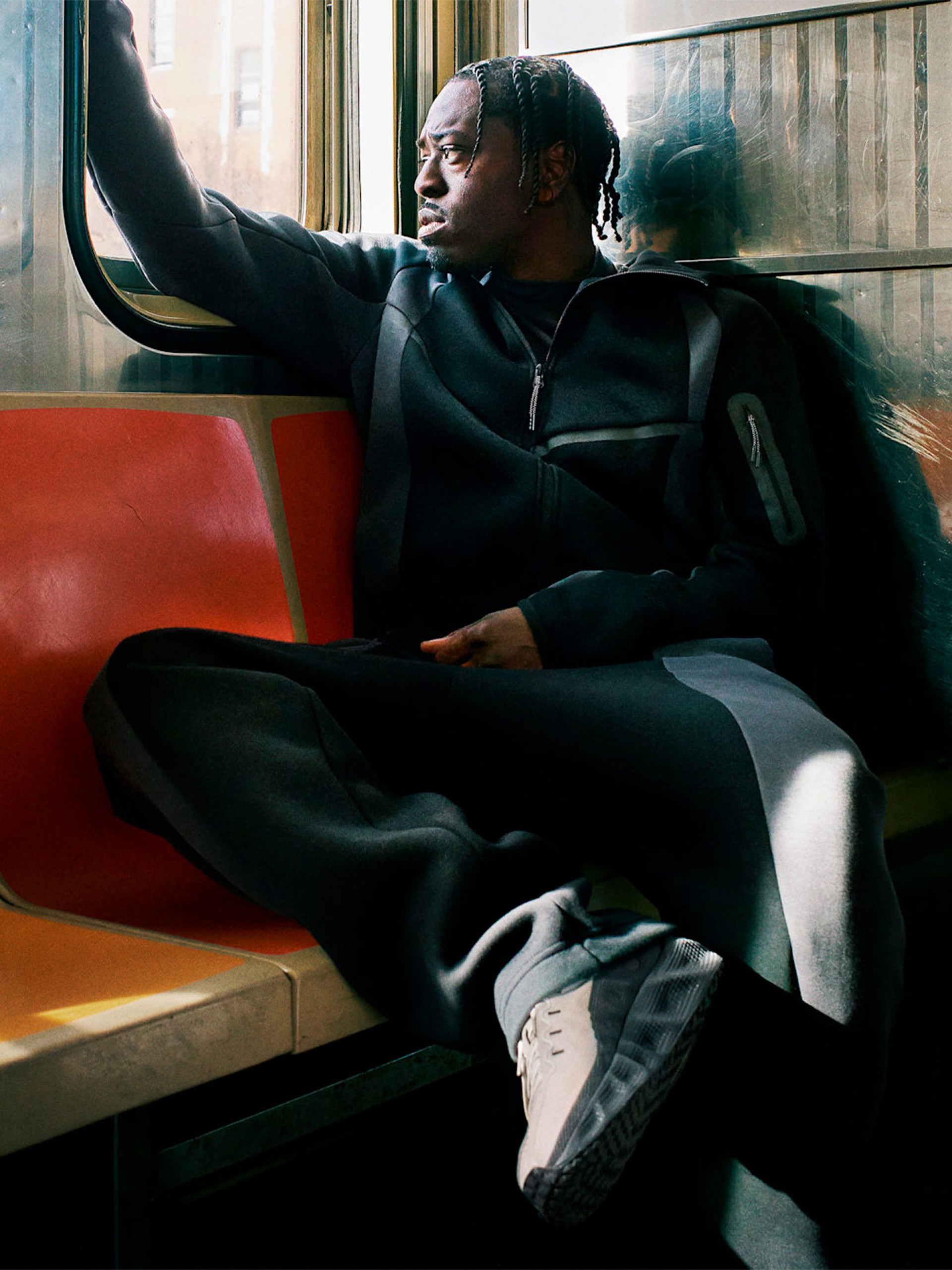 Nike Tech Fleece Colour-Block Open-Hem Black and Grey Trousers For Men