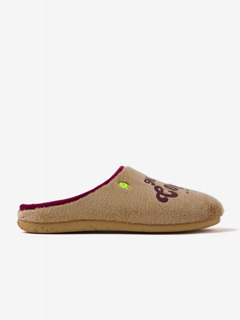 Hot Potatoes Pinckney Beige and Burgundy Slippers For Men