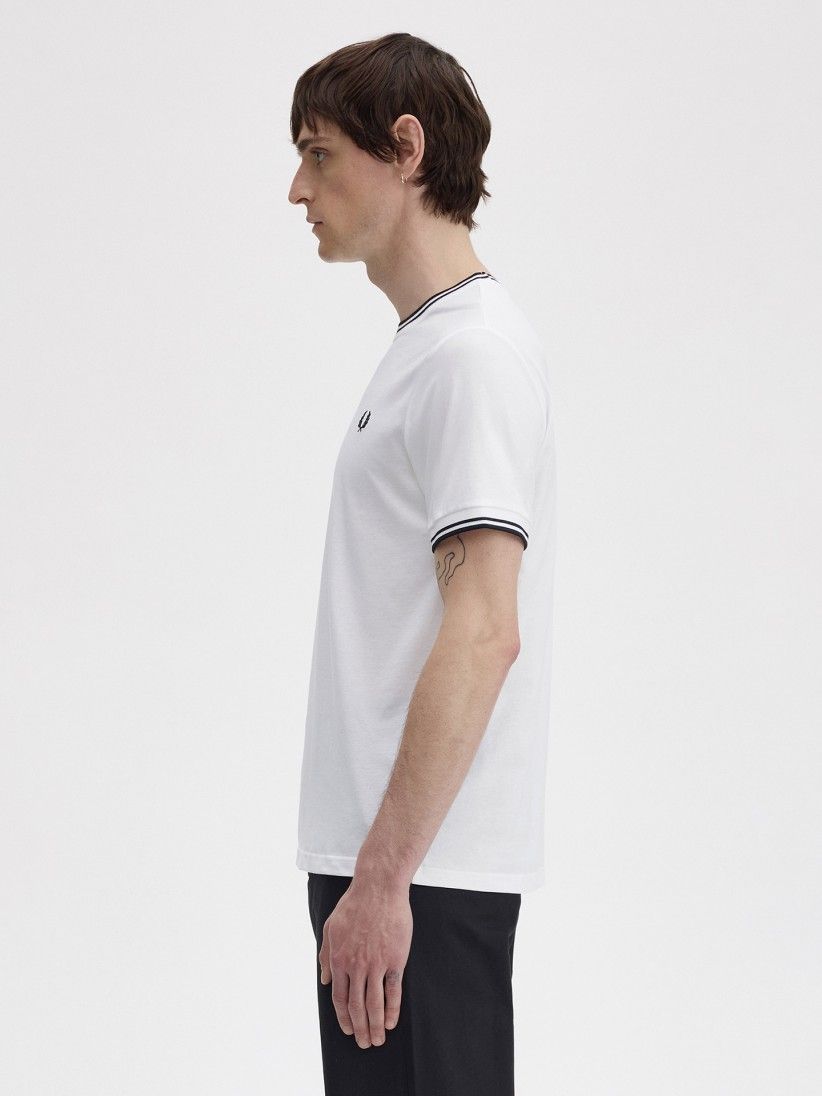 T-shirt Fred Perry Twin Tipped Branca e Preta T-shirt Fred Perry Twin Tipped Branca e Preta