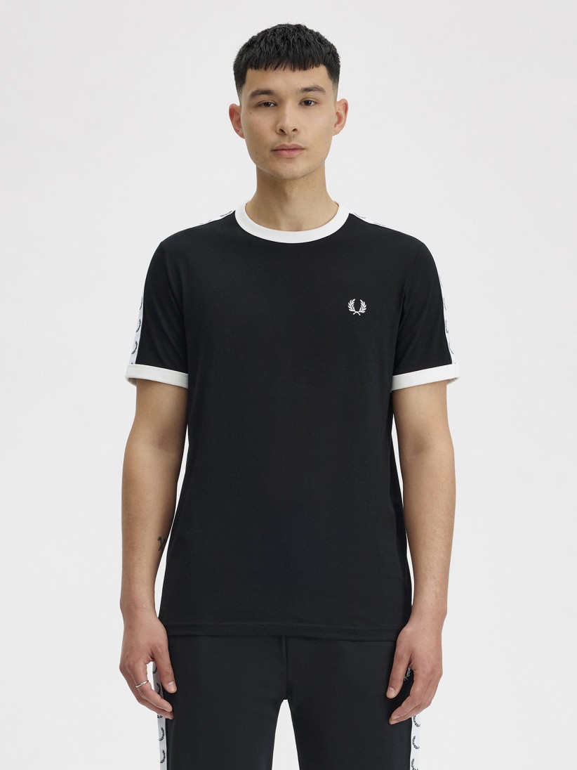 Camiseta Fred Perry Taped Ringer Negra y Blanca