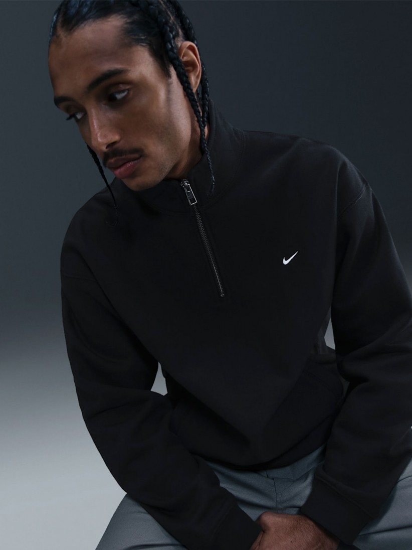 Camisola com Fecho Nike Solo Swoosh Preta Para Homem Camisola com Fecho Nike Solo Swoosh Preta Para Homem