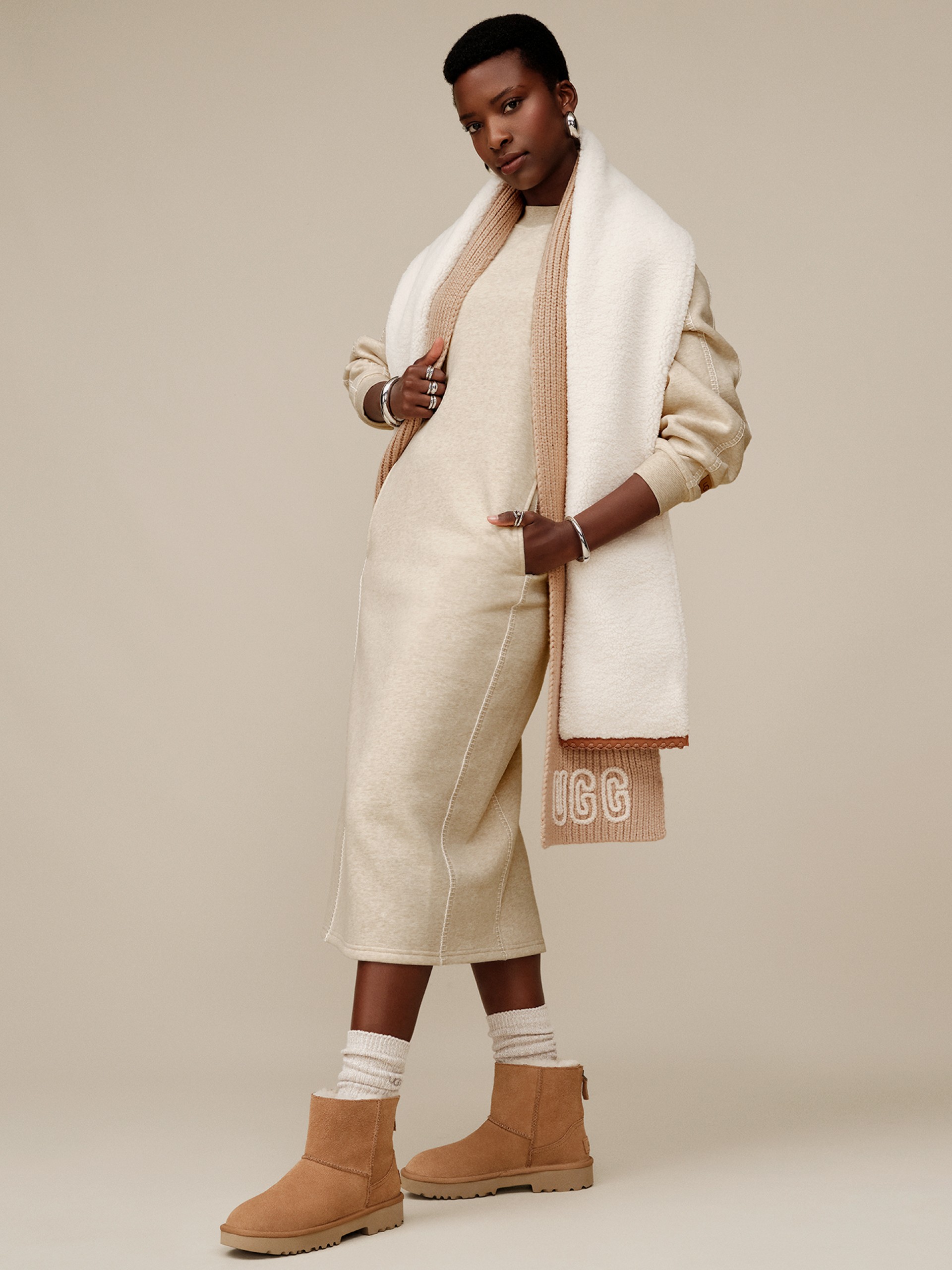 Uggfluff Scalloped White Scarf For Women