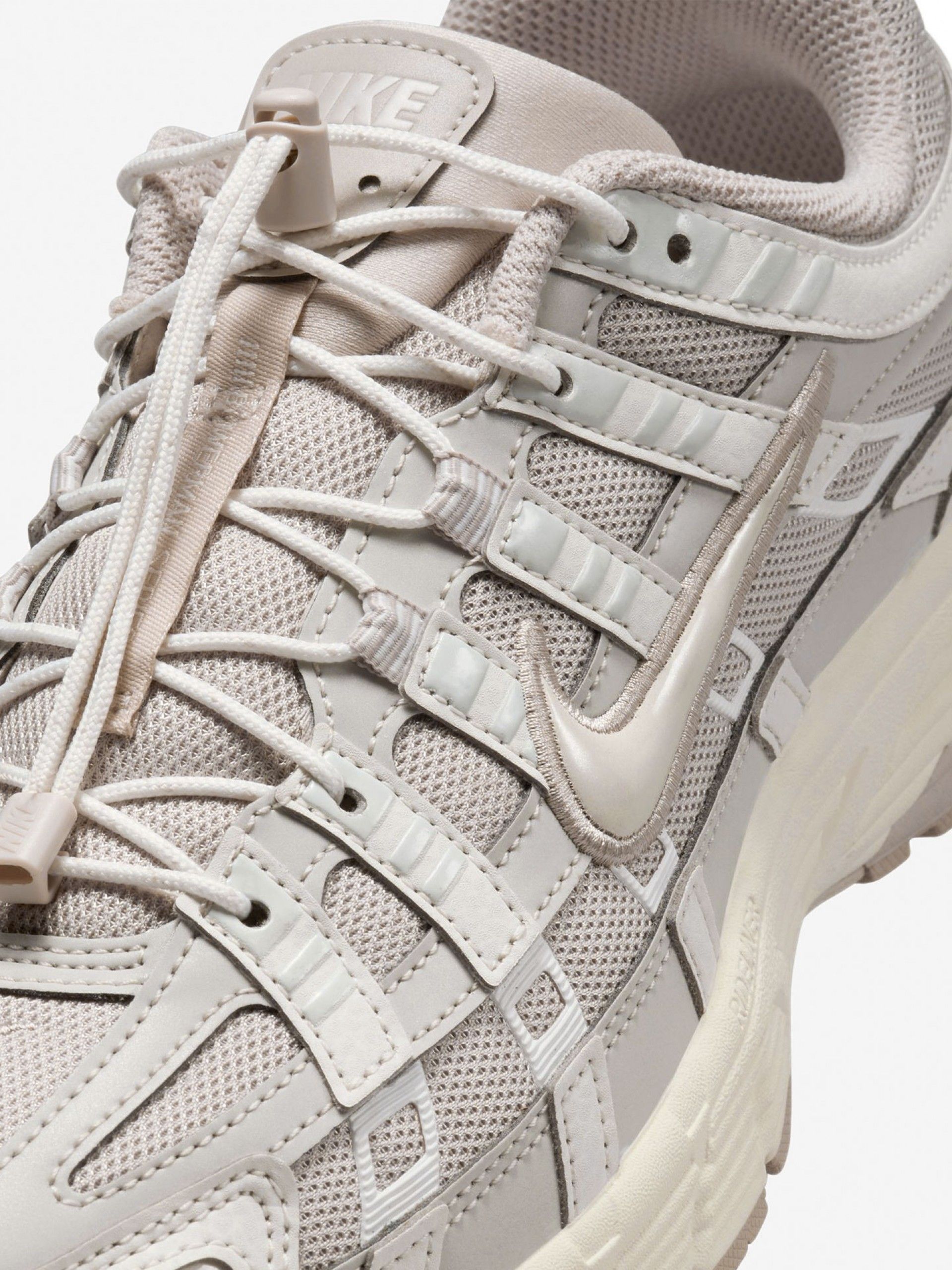 Sapatilhas Nike P-6000 Bege Para Mulher