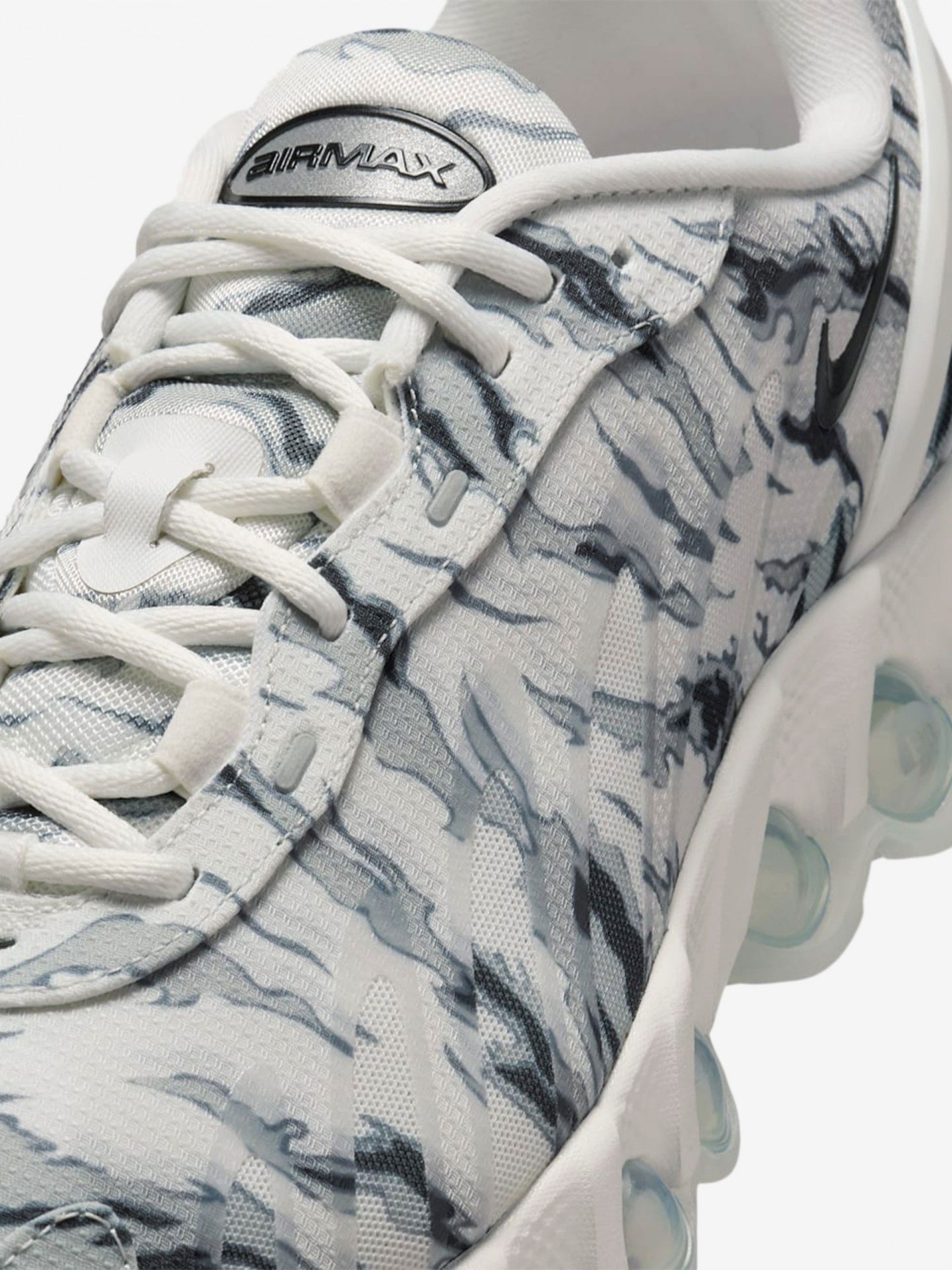 Zapatillas Nike Air Max Dn8 Premium Blancas y Grises Para Hombre