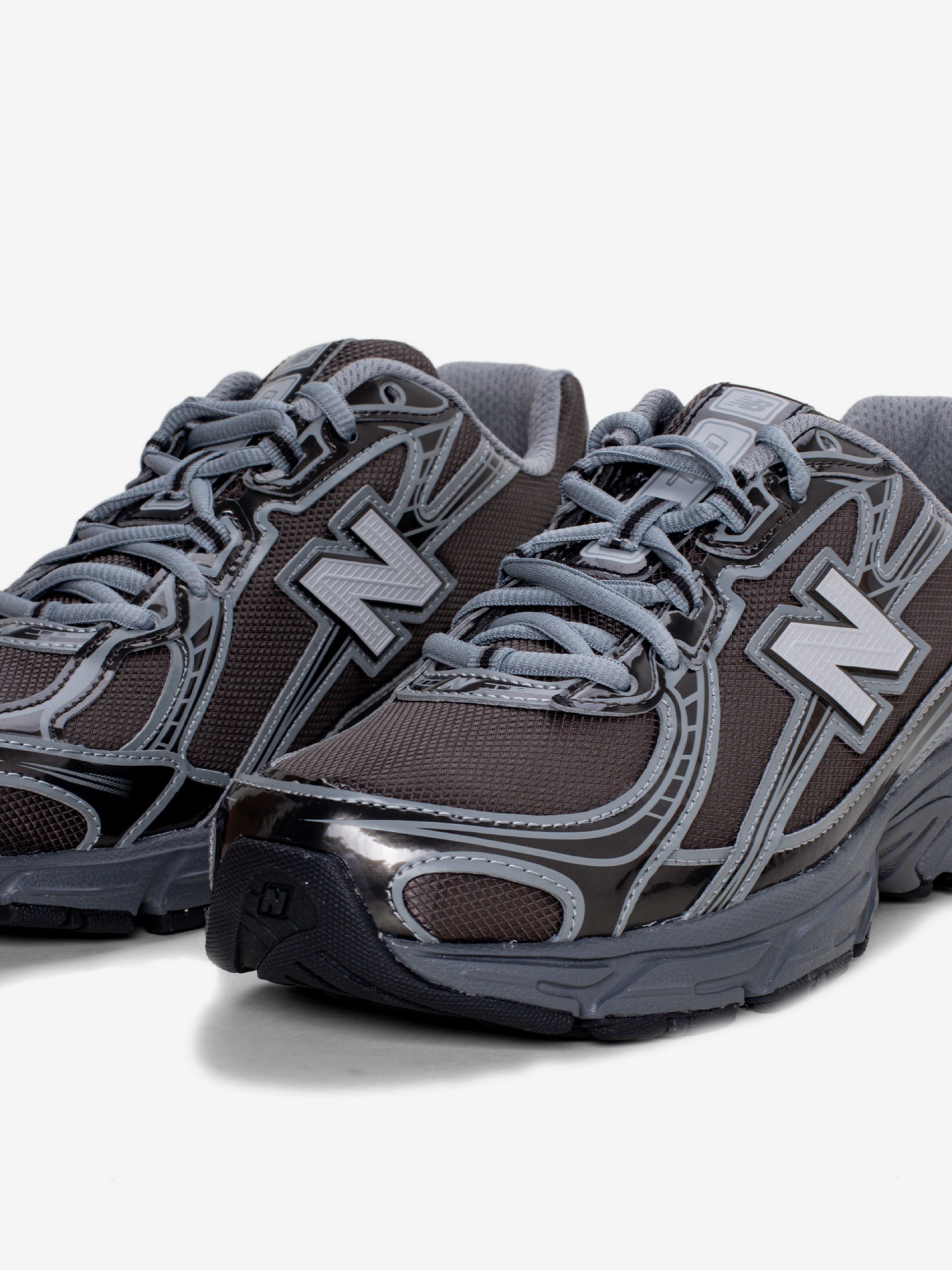 New Balance U740 V2 Brown and Grey Sneakers