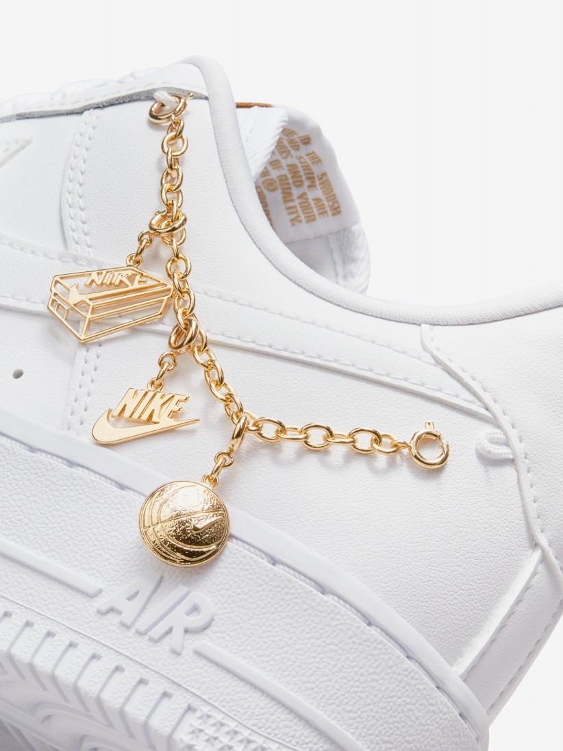 Sapatilhas Nike Air Force 1 07 LX Brancas e Douradas Para Mulher Sapatilhas Nike Air Force 1 07 LX Brancas e Douradas Para Mulher