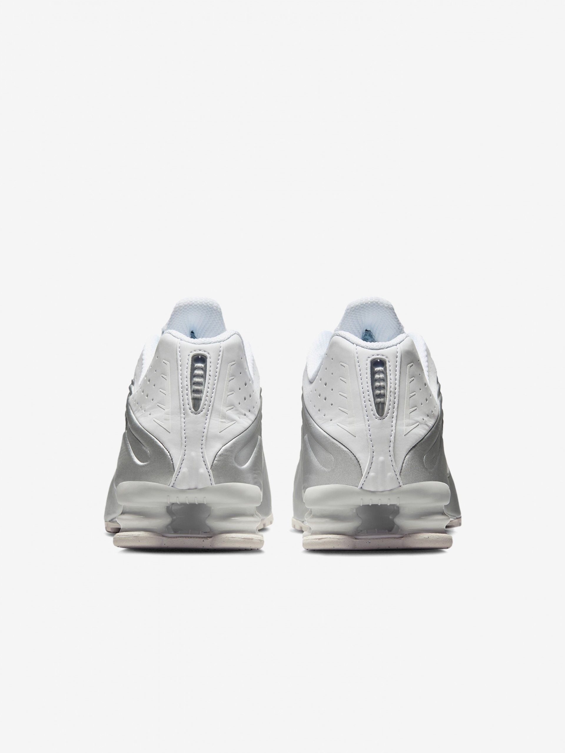 Zapatillas Nike Shox R4 Blancas y Plateadas Para Hombre