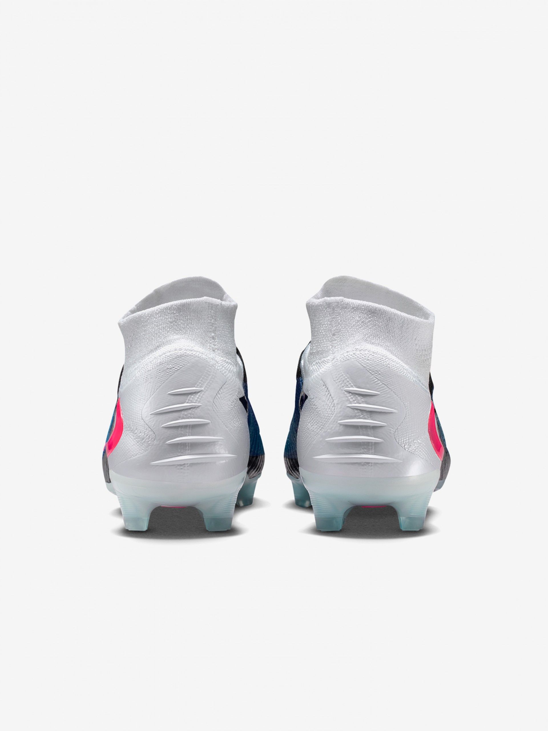 Chuteiras Nike Phantom 6 High Elite FG