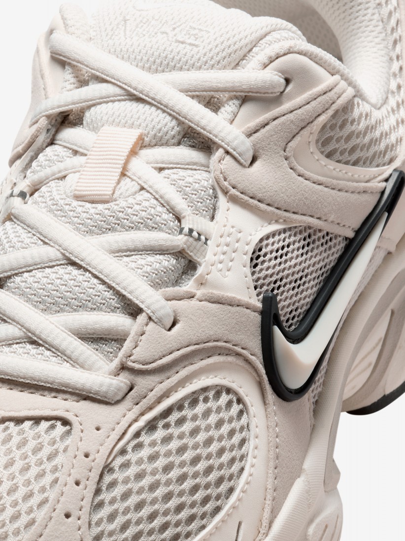 Sapatilhas Nike V5 RNR Bege e Brancas Com Camur�a Para Mulher