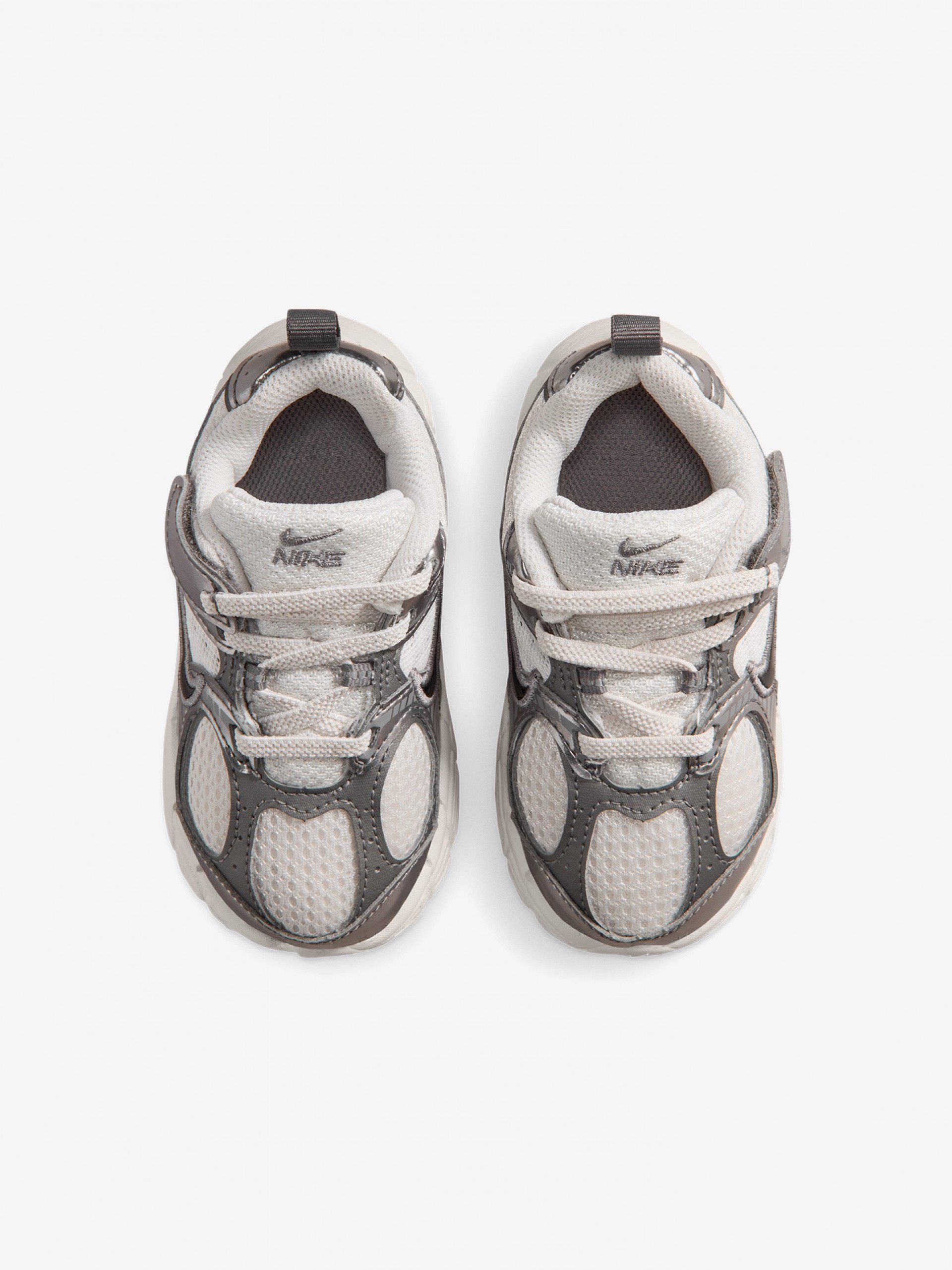 Nike V5 RNR White and Grey Sneakers For Baby