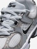 Sapatilhas Nike V5 RNR Brancas e Prateadas Para Crian�a