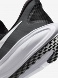 Nike Revolution 8 Easy-On Black and White Running Trainers For Women