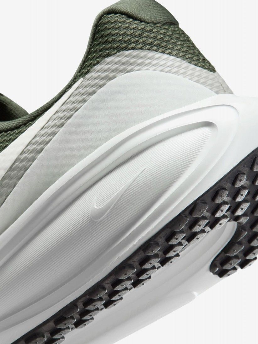 Sapatilhas de Running Nike Revolution 8 Verdes e Cinzentas Para Homem Sapatilhas de Running Nike Revolution 8 Verdes e Cinzentas Para Homem