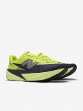 Sapatilhas de Running New Balance FuelCell Rebel v5 Verdes e Cinzentas Para Homem