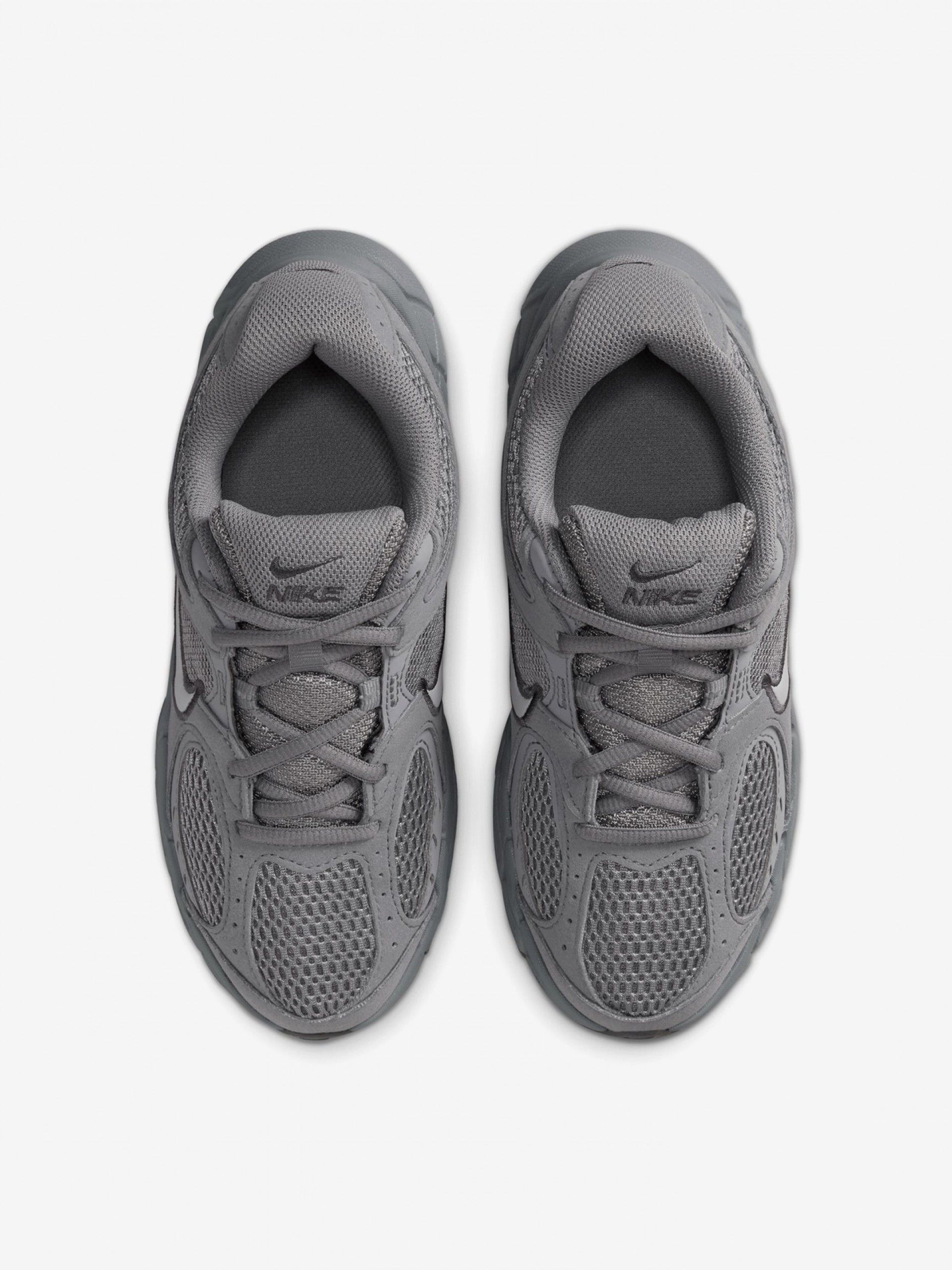 Sapatilhas Nike V5 RNR Cinzentas Em Camurça Júnior