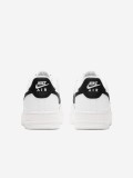 Sapatilhas Nike Air Force 1 Brancas e Pretas J�nior