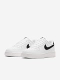 Sapatilhas Nike Air Force 1 Brancas e Pretas J�nior