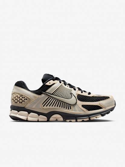 Zapatillas Nike Zoom Vomero 5 Beige y Negras Para Hombre