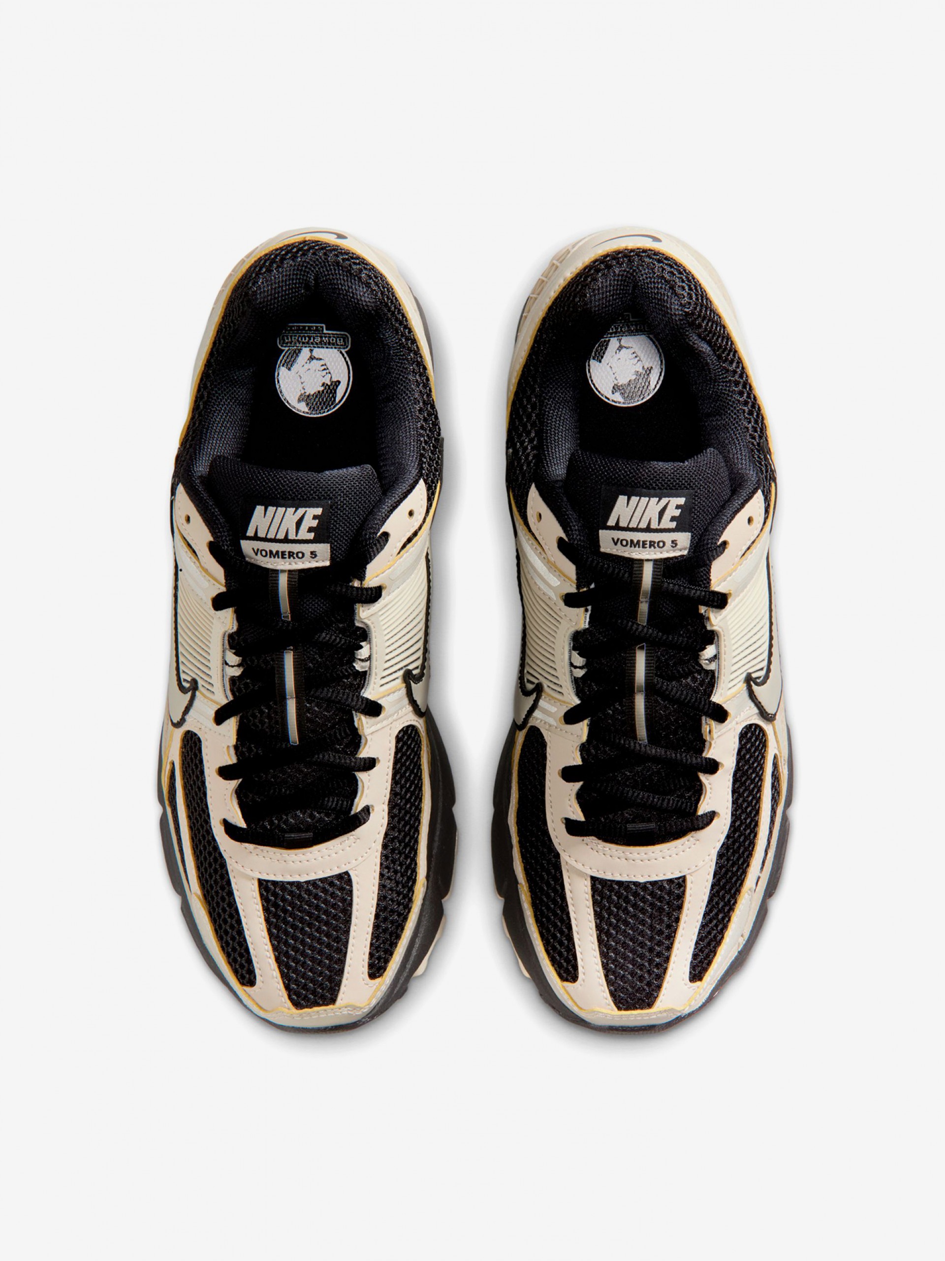 Nike Zoom Vomero 5 Beige and Black Sneakers For Men