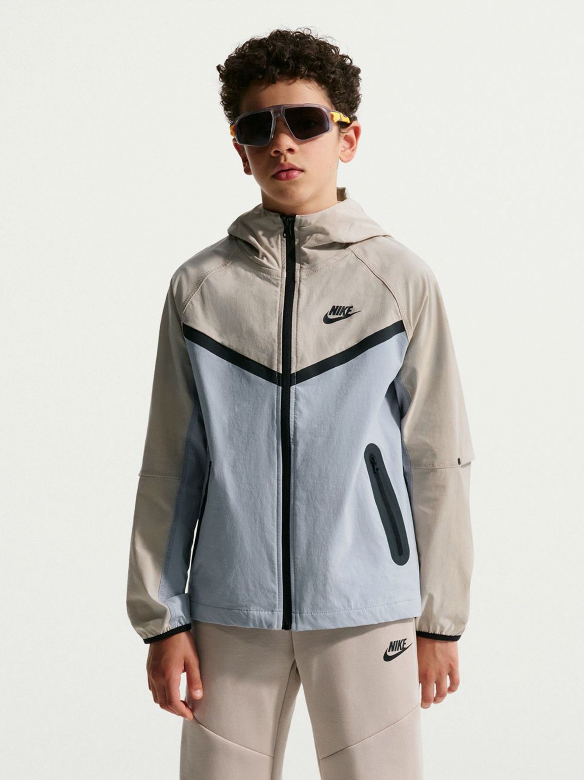 Chaqueta con Capucha Nike Tech Woven Júnior Gris y Beige