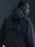 Chaqueta Cortavientos con Capucha Nike Windrunner Negra Para Hombre