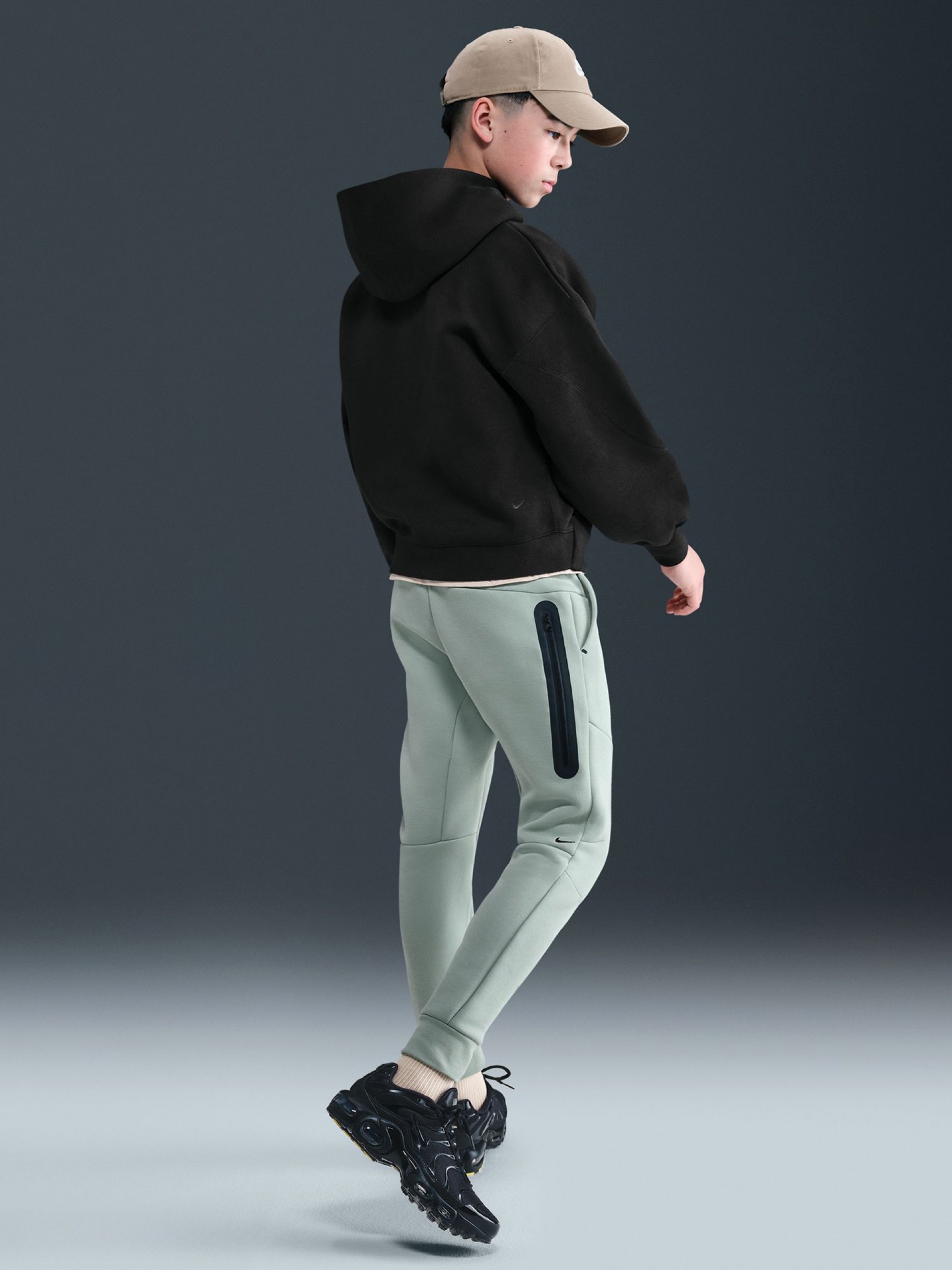 Nike Sportswear Tech Fleece Junior Black Hoodie