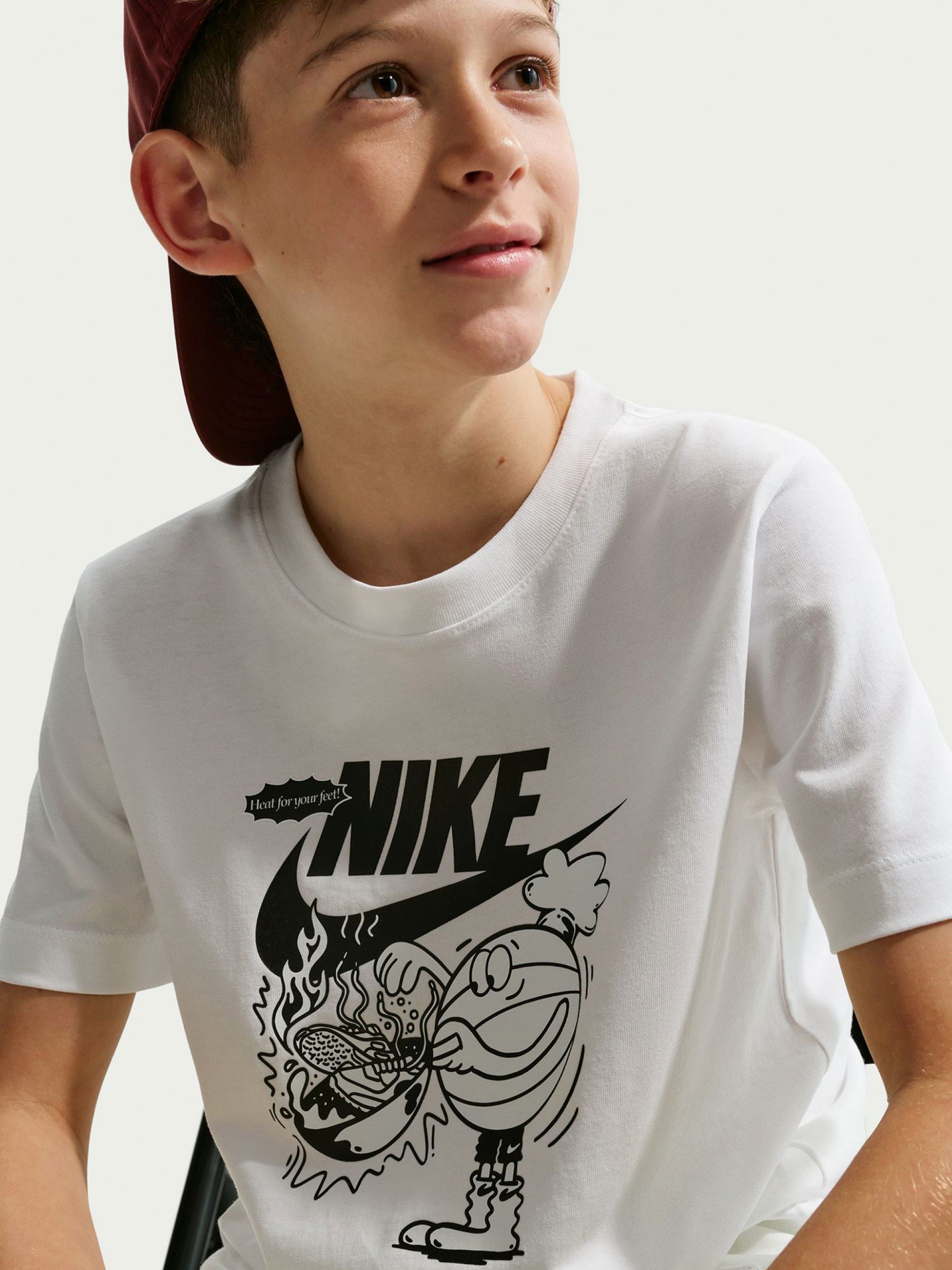Camiseta Nike Sportswear Food Júnior Blanca