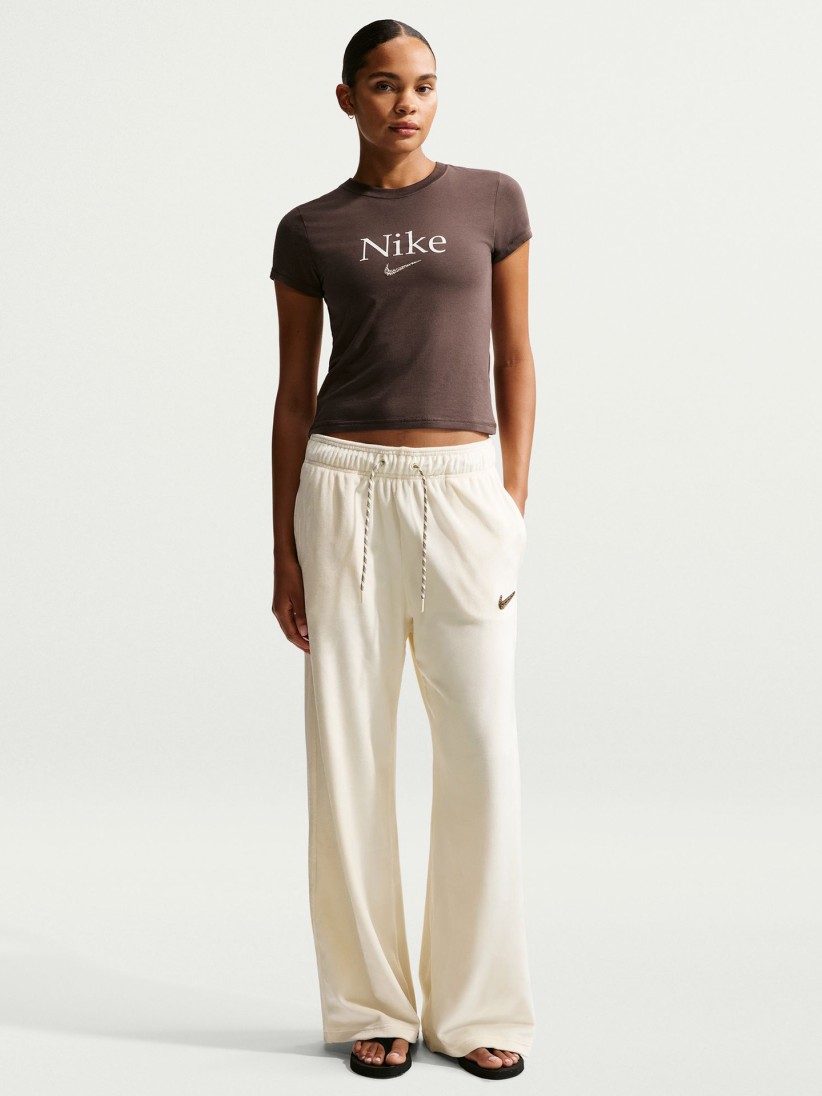 Camiseta Nike Sportswear Cropped Marrón Para Mujer Camiseta Nike Sportswear Cropped Marrón Para Mujer