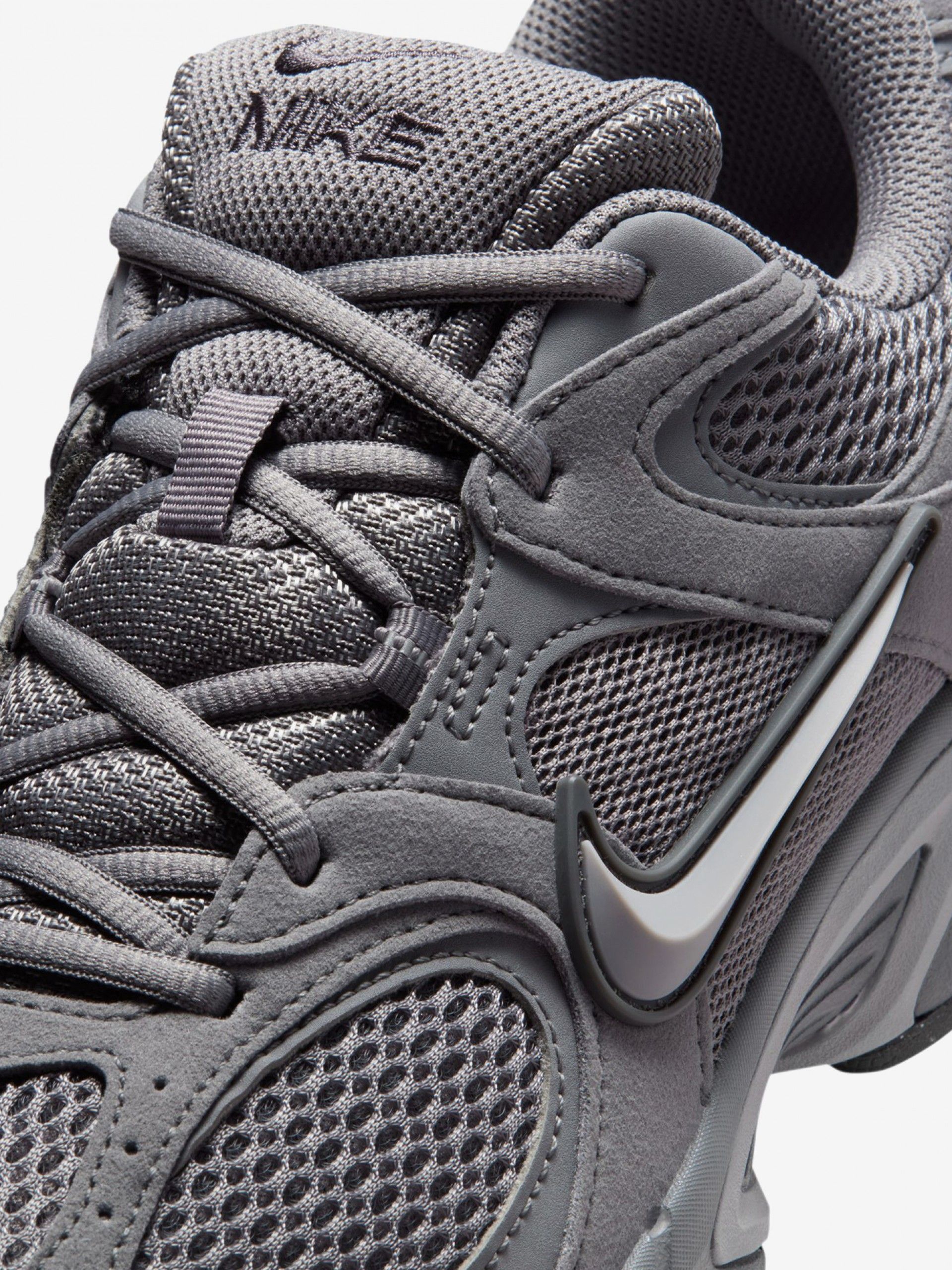 Zapatillas Nike V5 RNR Grises Con Gamuza Para Hombre