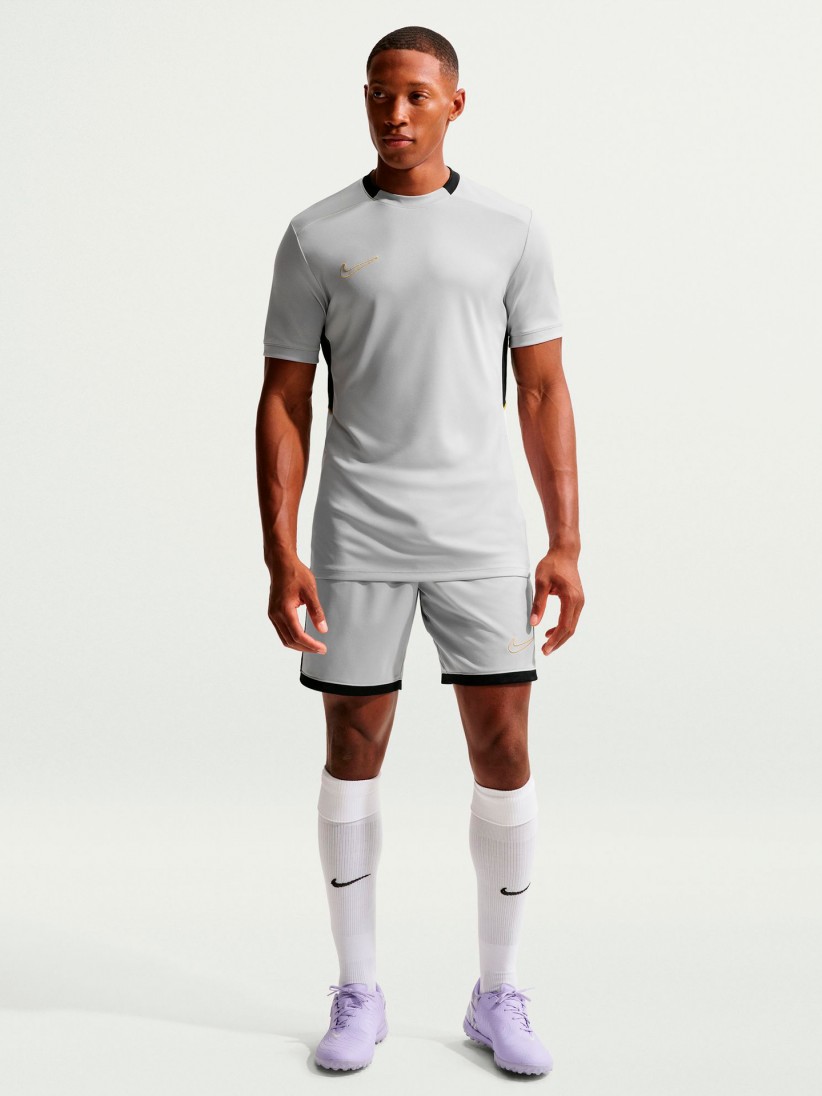 T-shirt de Futebol Nike Academy Dri-FIT Cinzenta, Preta e Dourada Para Homem