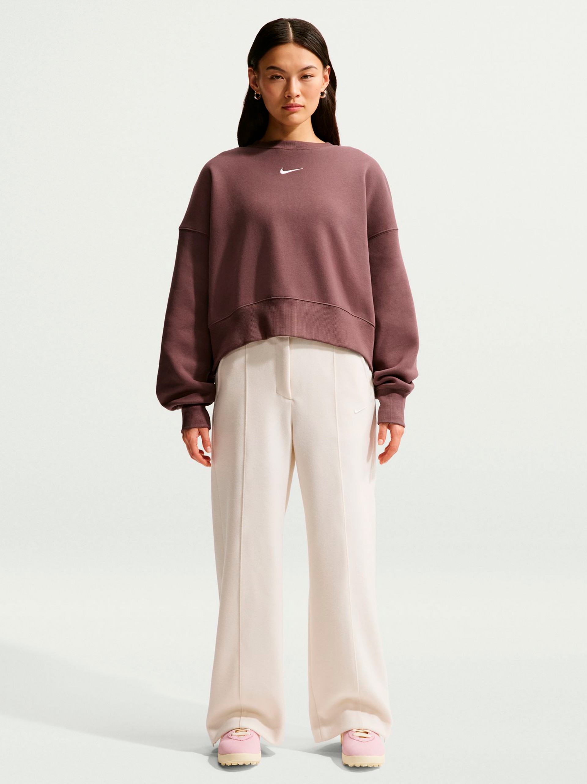 Nike Sportswear Phoenix Fleece Burgundy Sweater For Women