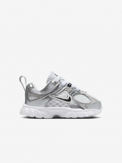 Nike V5 RNR White and Silver Sneakers For Baby
