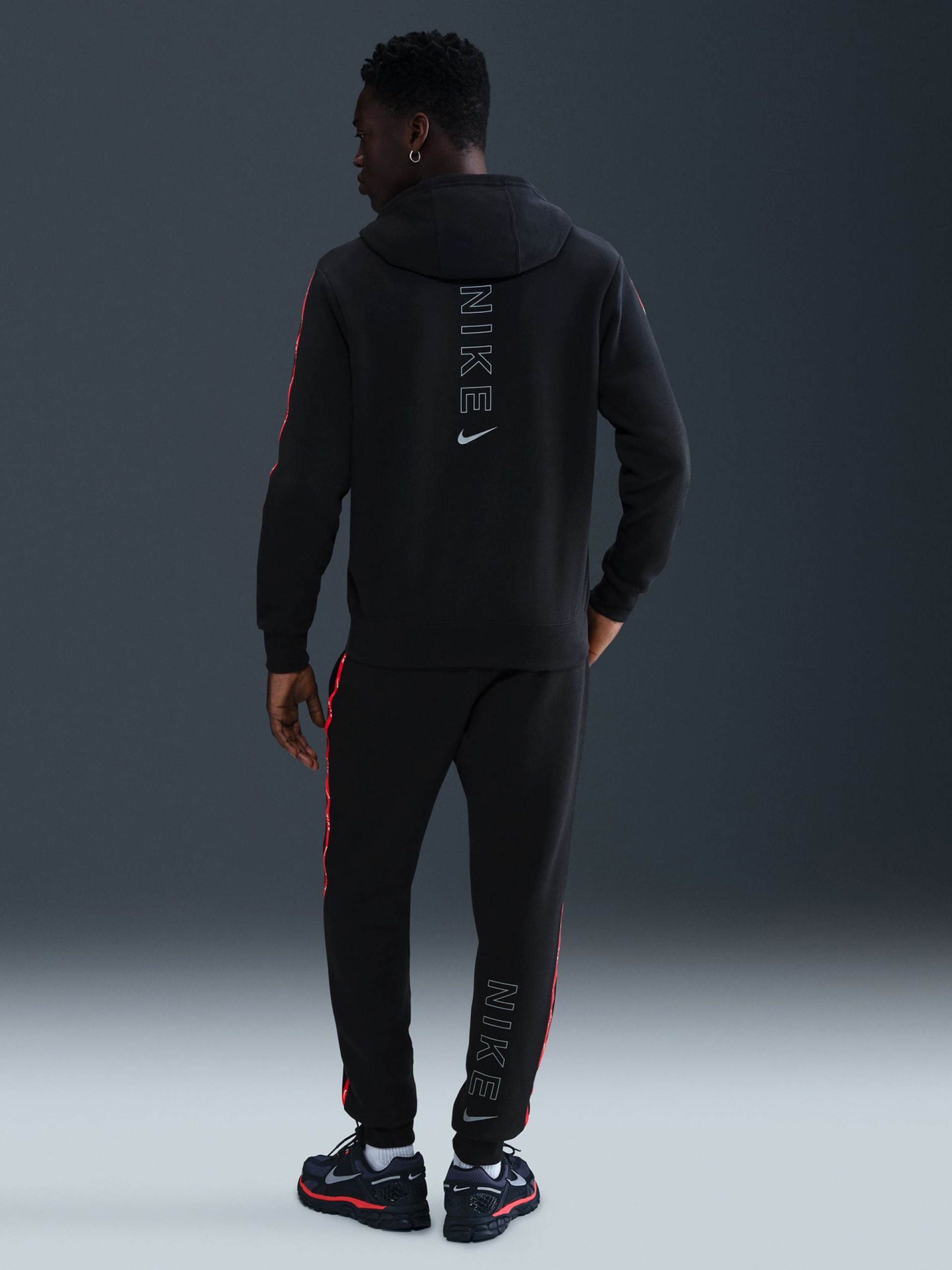 Chaqueta con Capucha Nike Sportswear City Side Negra y Roja Para Hombre