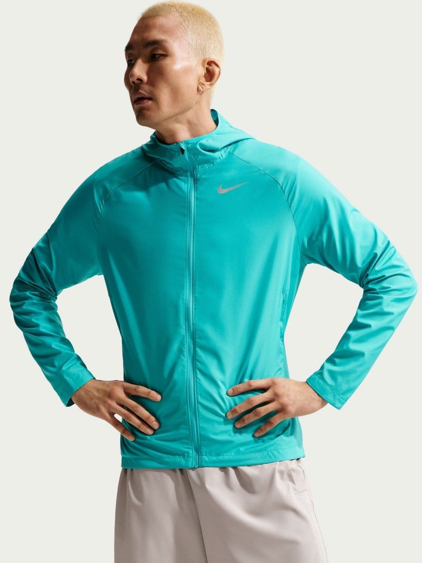 Nike Challenger Dri-FIT 23cm Beige Training Shorts For Men