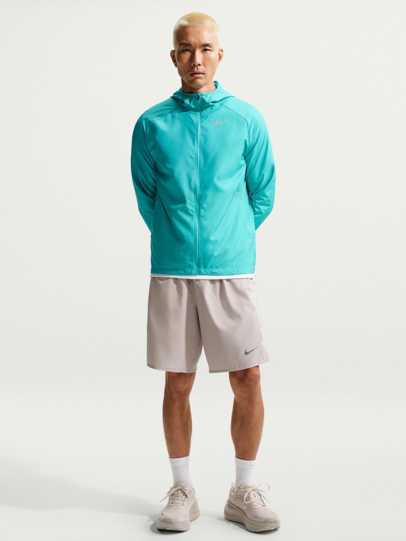 Nike Challenger Dri-FIT 23cm Beige Training Shorts For Men