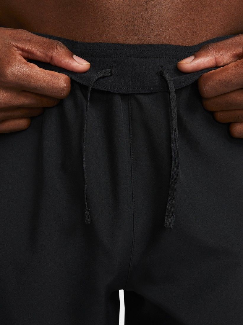 Nike Challenger Dri-FIT 23cm Black Training Shorts For Men Nike Challenger Dri-FIT 23cm Black Training Shorts For Men